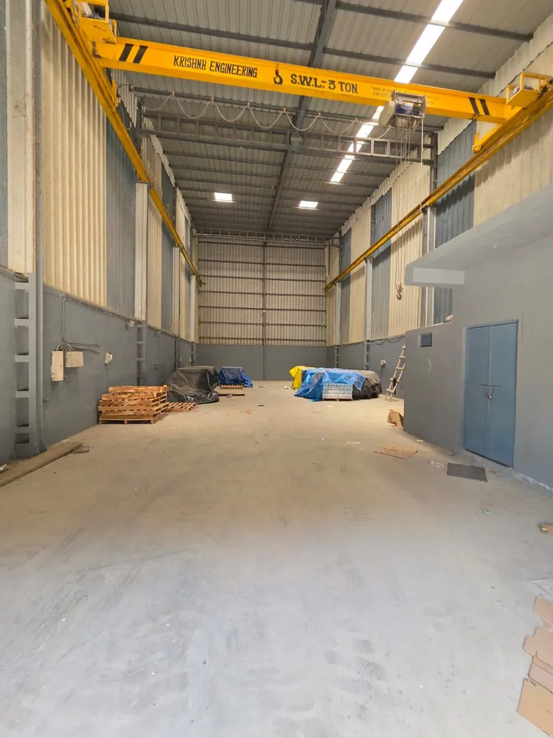 Fabrication bay with a three tonne overhead travelling crane at the Bakrol works